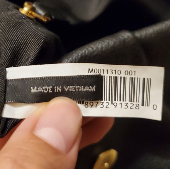 SOLD Marc Jacobs Crossbody - Picture 6 of 8